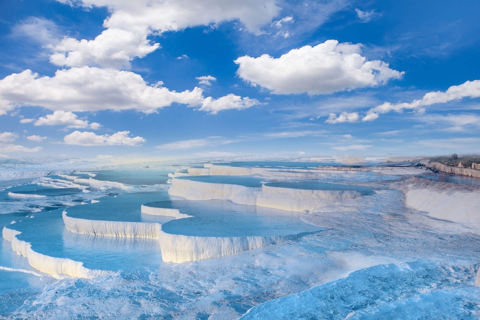1522487-2200x1468-desktop-hd-pamukkale-turkey-wallpaper-image