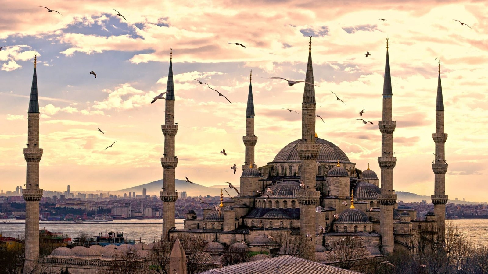 magnificent-blue-mosque-in-istanbul-3p4o466sfamjplvf